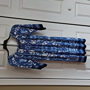 Blue paisley print dress with scoop neckline. Size Small.